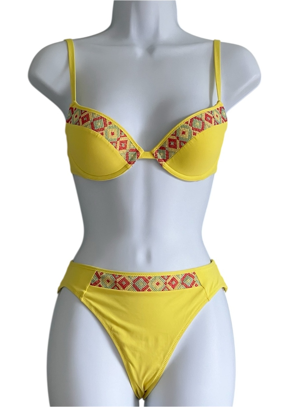 Huit Vanilla Ice Plunge Bra Sized Bikini Set Yellow Swimwear 32C Top S Bottom